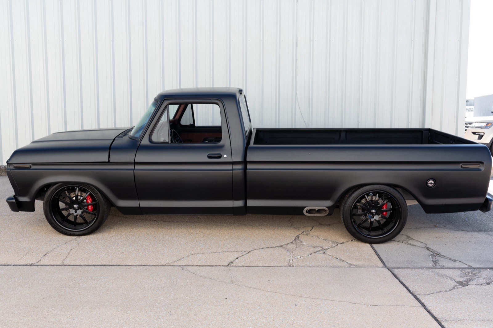 1973 F-100 with camel leather and suede interior, built by Morgan Muscle Cars